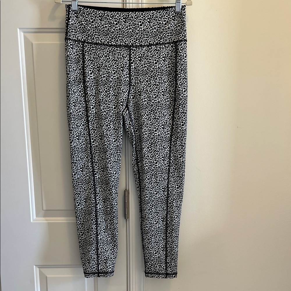 Lilly Pulitzer Luxletic 24H weekender High Rise size M